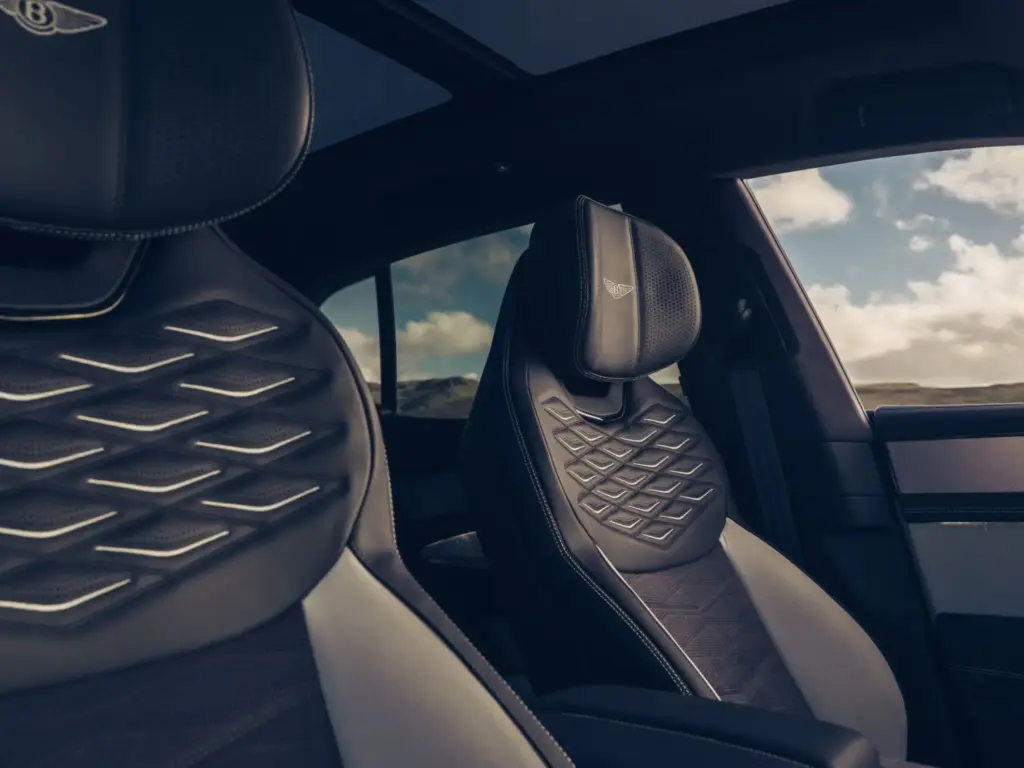 2026 Bentley Torcal First Edition 9 Motor16