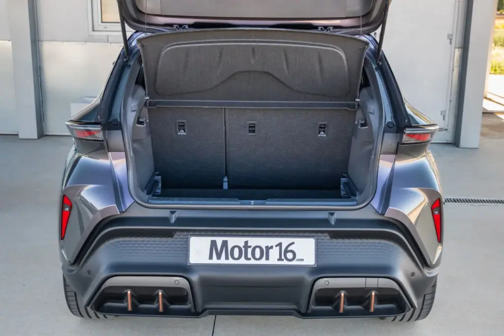 Prueba del CUPRA Raval VZ: El 'malote' del barrio 32 Motor16 2026 Cupra Raval VZ Prueba 14 Motor16