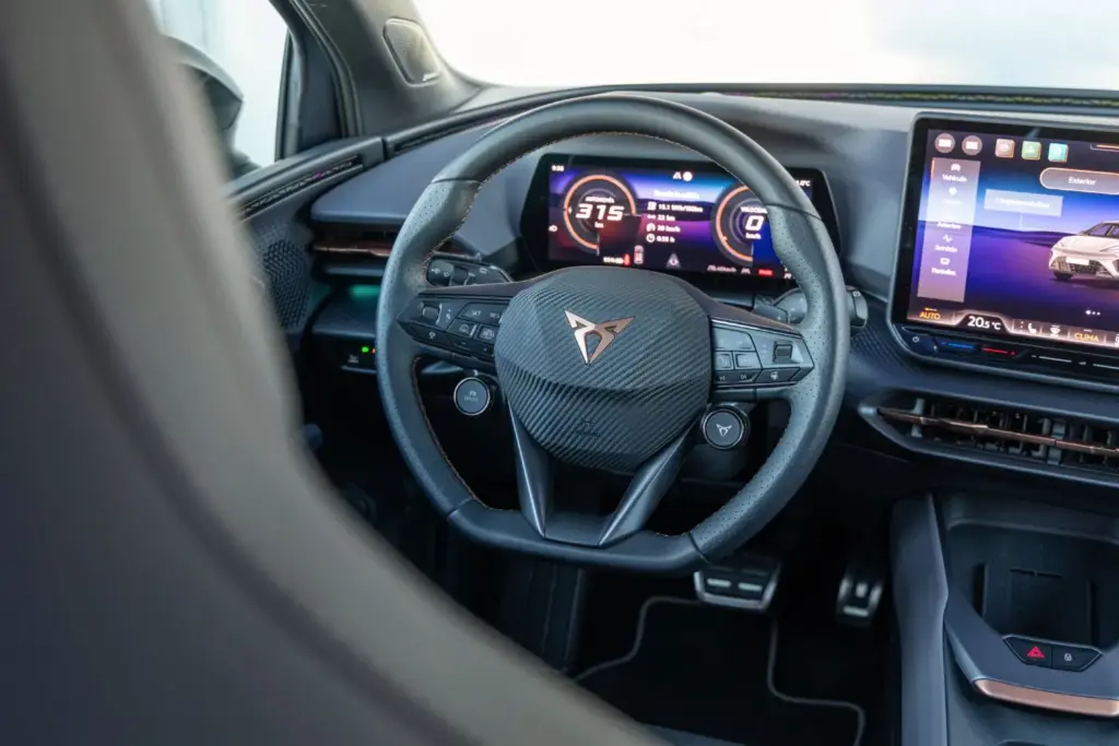 Prueba del CUPRA Raval VZ: El 'malote' del barrio 34 Motor16 2026 Cupra Raval VZ Prueba 2 Motor16