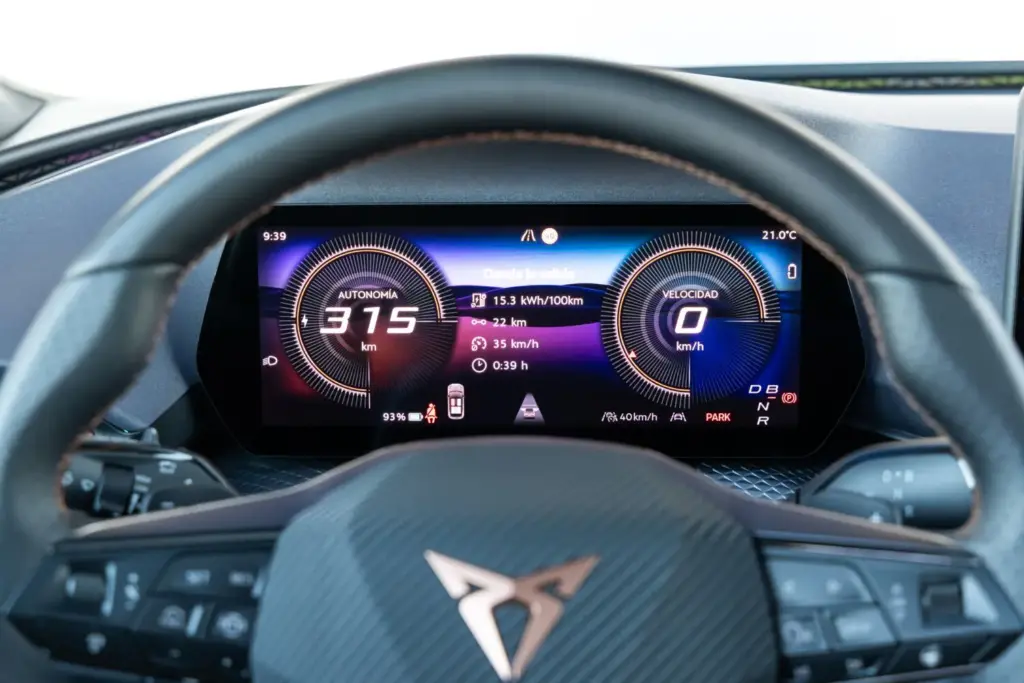 Prueba del CUPRA Raval VZ: El 'malote' del barrio 35 Motor16 2026 Cupra Raval VZ Prueba 6 Motor16