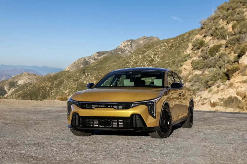 El Kia K4 sube de precio en EE.UU., pero sigue siendo mucho más barato que aquí 6 Motor16 2026 Kia K4 Hatchback USA 9 Motor16