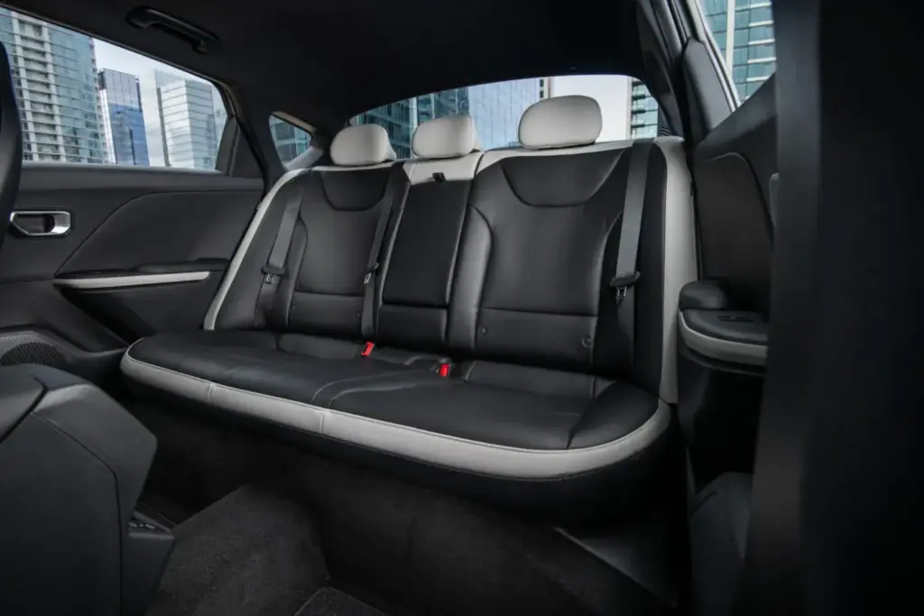 El Kia K4 sube de precio en EE.UU., pero sigue siendo mucho más barato que aquí 23 Motor16 2026 Kia K4 Sedan USA 10 Motor16