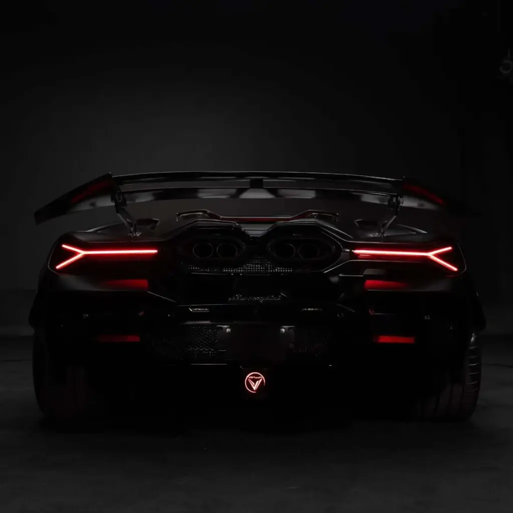 Venuum Voltoro V1: O como una empresa española ve el impresionante Lamborghini Revuelto 5 Motor16 2026 Lamborghini Revuelto Venuum Black 5 Motor16