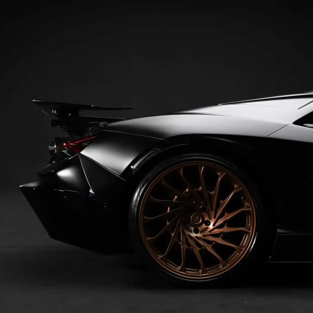 Venuum Voltoro V1: O como una empresa española ve el impresionante Lamborghini Revuelto 8 Motor16 2026 Lamborghini Revuelto Venuum Black 6 Motor16