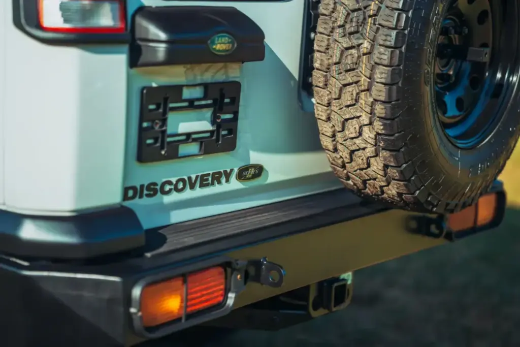 2026 Land Rover Discovery Legacy Overland 21 Motor16