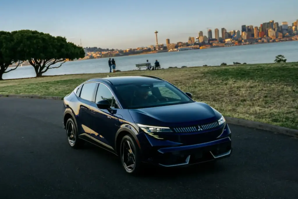 2026 Mitsubishi Eclipse Sportback. USA. Imagen.