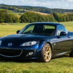 Rocketeer mete en este Mazda MX-5 un motor V6 con calzador para concebir el roadster definitivo