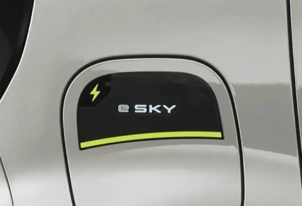 eSky: el kei car eléctrico que Suzuki traerá a Europa en 2027 cuesta solo 8.770 euros 29 Motor16 2026 Suzuki e Sky Japon Neo Future 7 Motor16