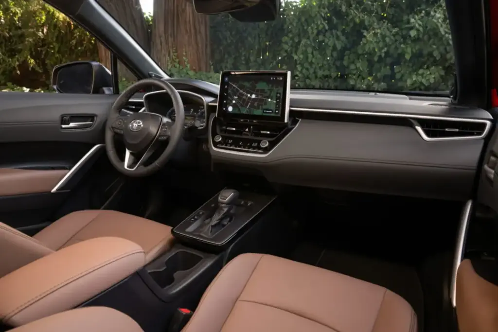 2026 Toyota Corolla Cross USA. Imagen interior.