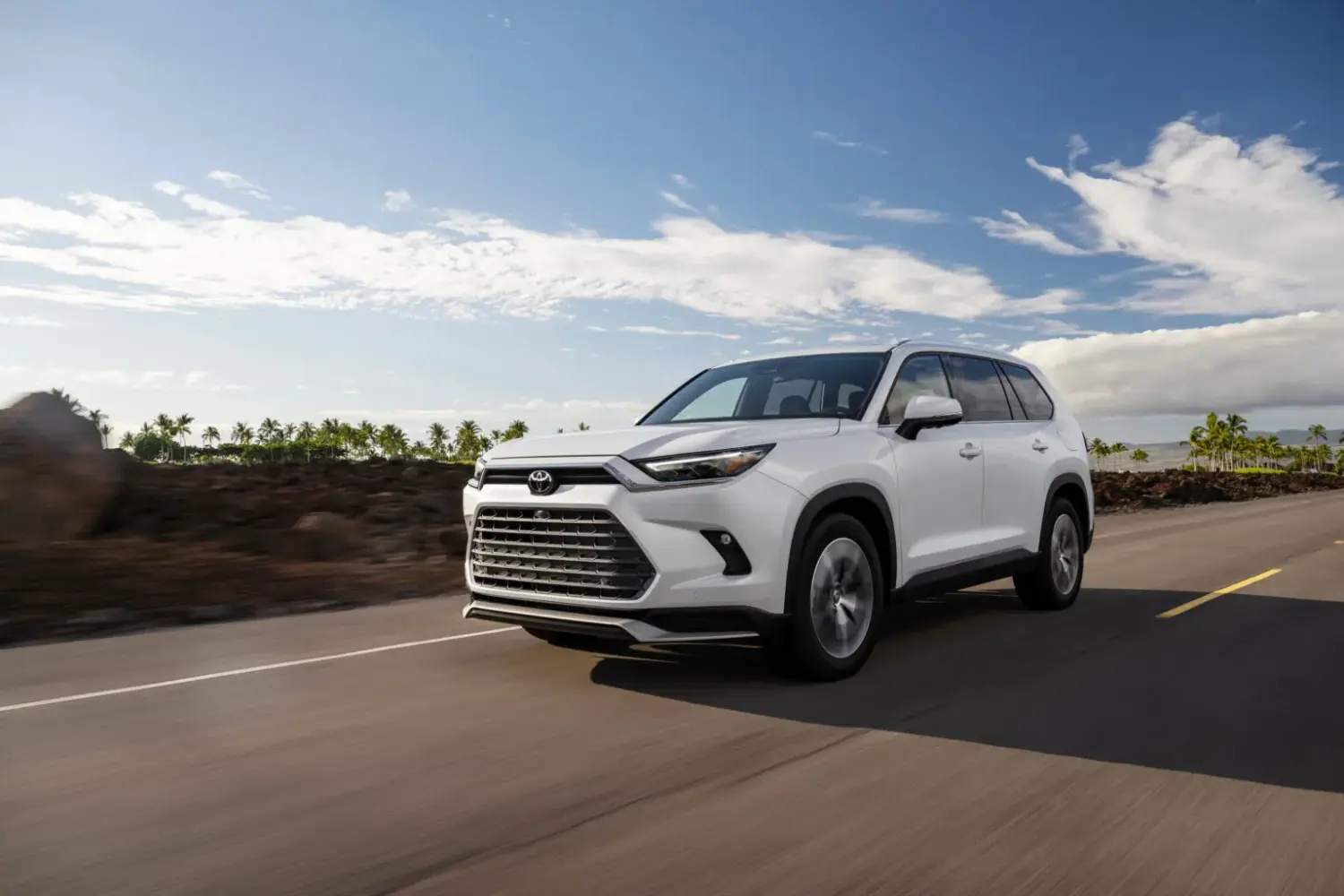 2026 Toyota Grand Highlander. Imagen portada.