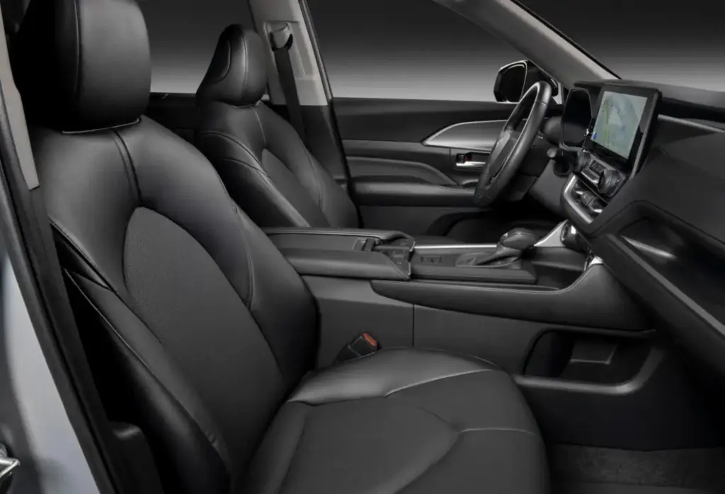 Toyota da un toque aventurero al Grand Highlander con la Woodland Edition y actualiza el resto 32 Motor16 2026 Toyota Grand Highlander Woodland 16 Motor16