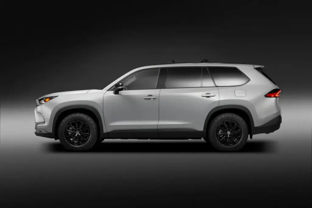 Toyota da un toque aventurero al Grand Highlander con la Woodland Edition y actualiza el resto 19 Motor16 2026 Toyota Grand Highlander Woodland 3 Motor16