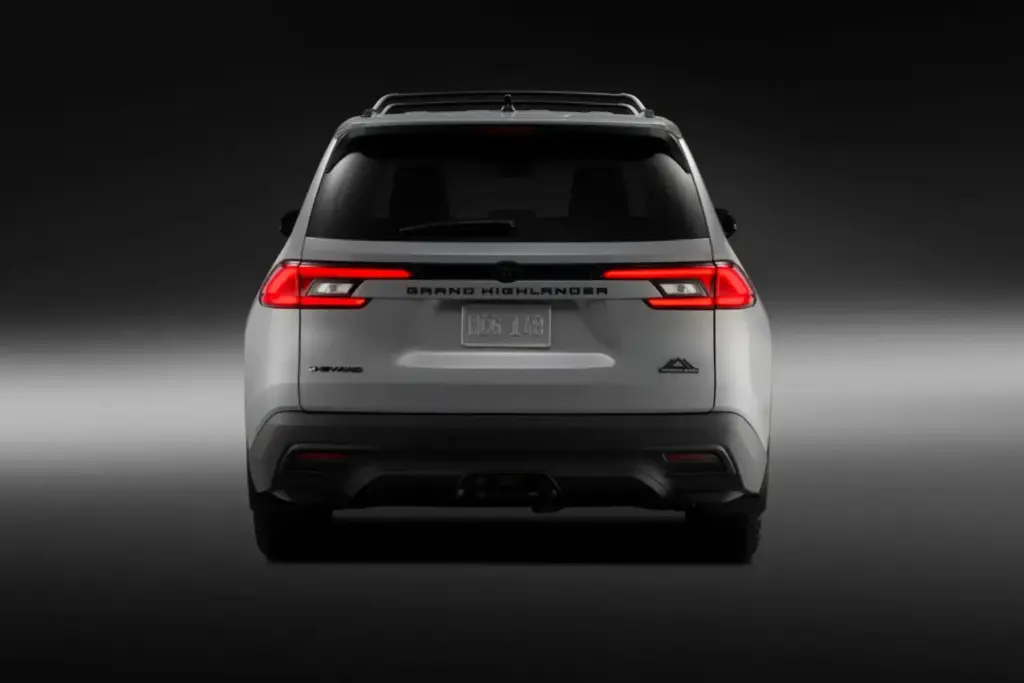 Toyota da un toque aventurero al Grand Highlander con la Woodland Edition y actualiza el resto 21 Motor16 2026 Toyota Grand Highlander Woodland 5 Motor16