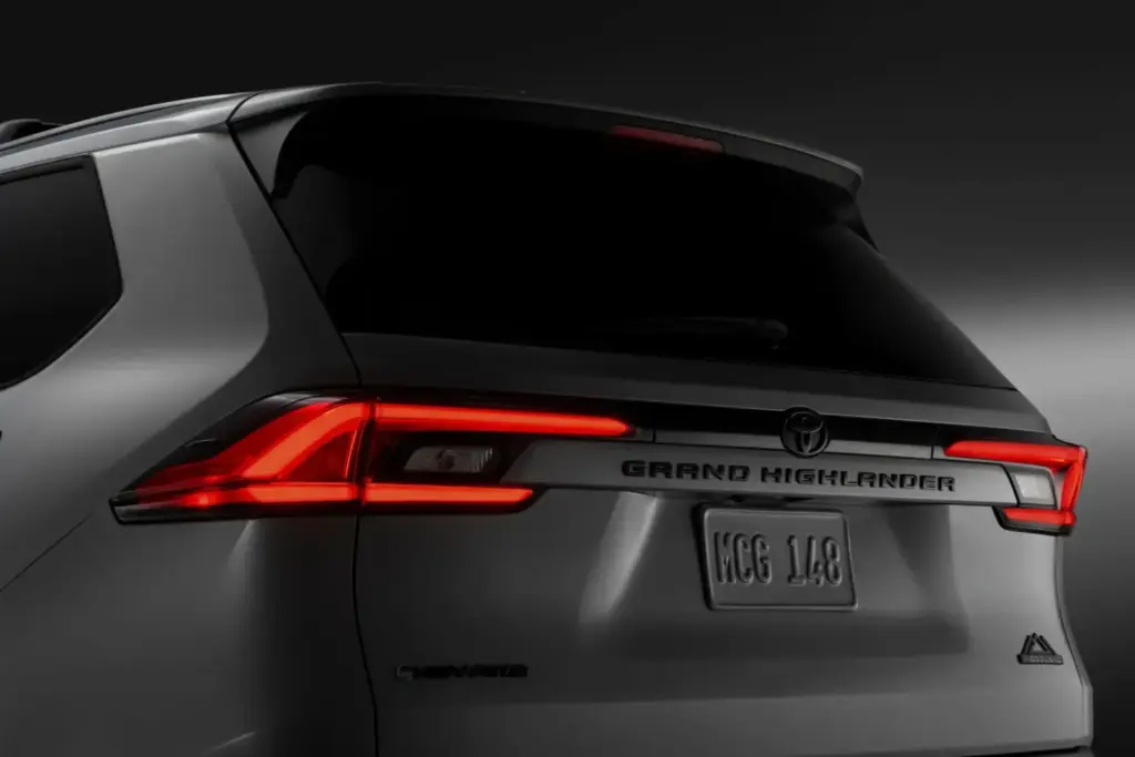 Toyota da un toque aventurero al Grand Highlander con la Woodland Edition y actualiza el resto 25 Motor16 2026 Toyota Grand Highlander Woodland 7 Motor16