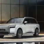 Avatr T09: el SUV híbrido de 6 plazas con más de 1.000 CV, batería CATL y electrónica Huawei
