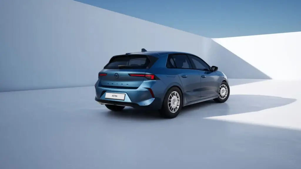Opel Astra Start: tapacubos para un compacto de más de 30.000 euros 5 Motor16 2026 opel astra start 2 Motor16