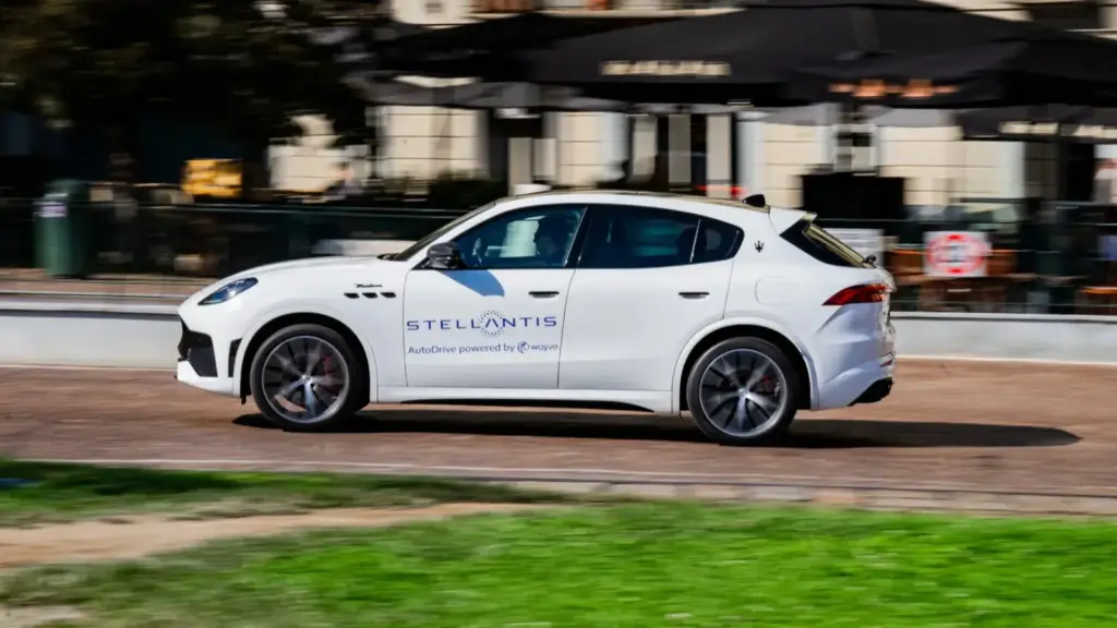 2026 stellantis wayve fiat 500e maserati grecale 1 Motor16