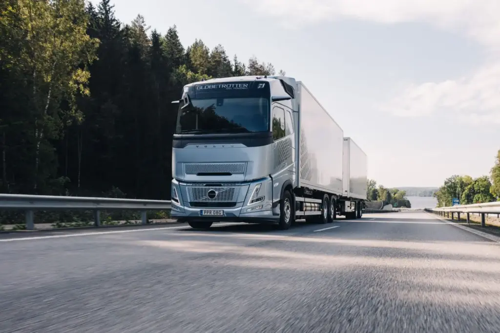 2026 Volvo FH Aero. Imagen movimiento.