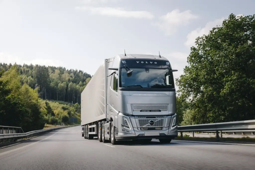2026 volvo trucks cabina 7 Motor16