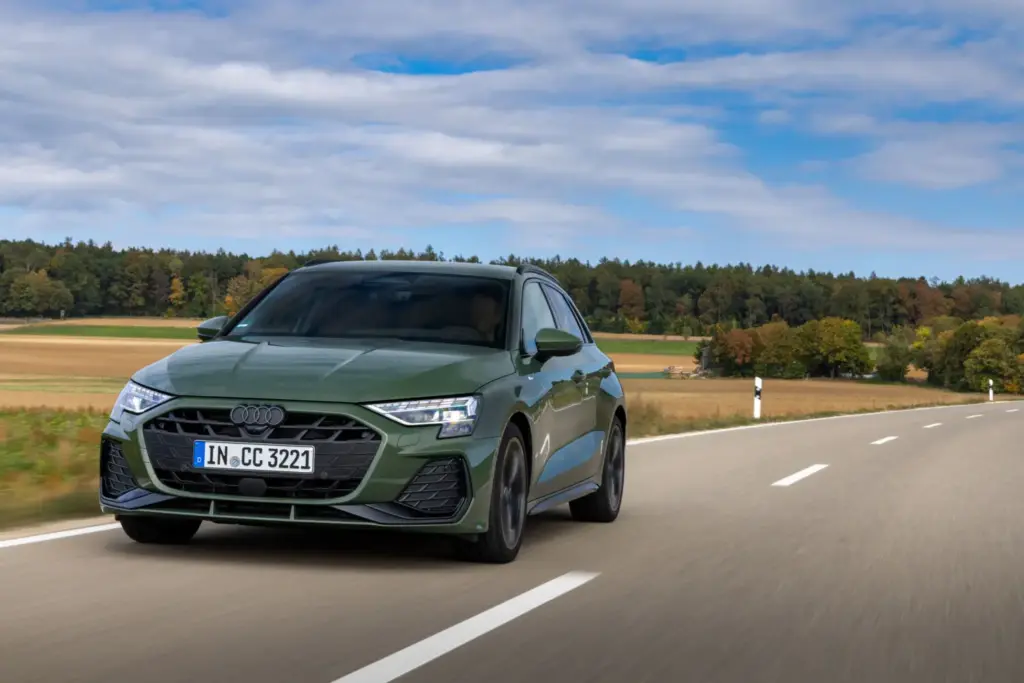 Audi A3: 30 años y más de seis millones de unidades