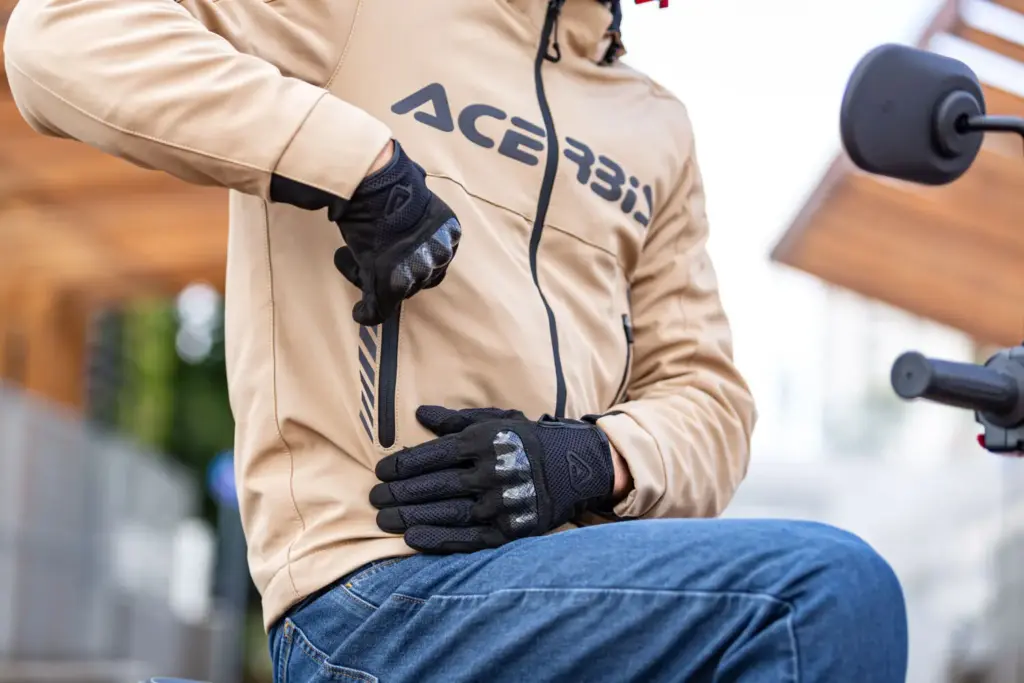 Estas son las novedades de Acerbis para el EICMA 2026 27 Motor16 ACERBIS LOKY 5 Motor16
