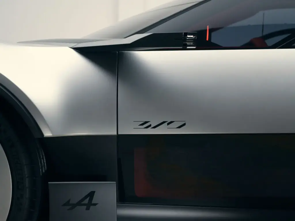 Alpine A310 VISION: el icono de los años 70 renace con una mirada futurista 3 Motor16 Alpine A310 VISION 12 Motor16