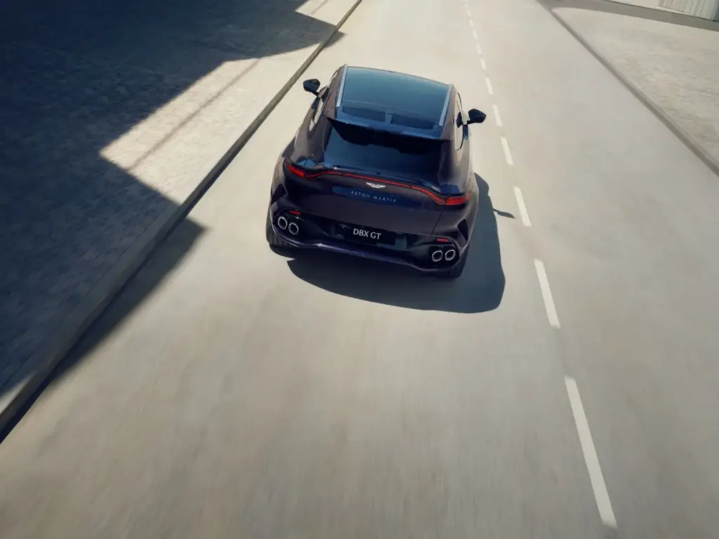 Aston Martin DBX GT 13 Motor16