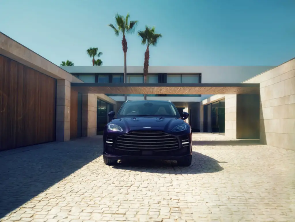 Aston Martin DBX GT 2 Motor16
