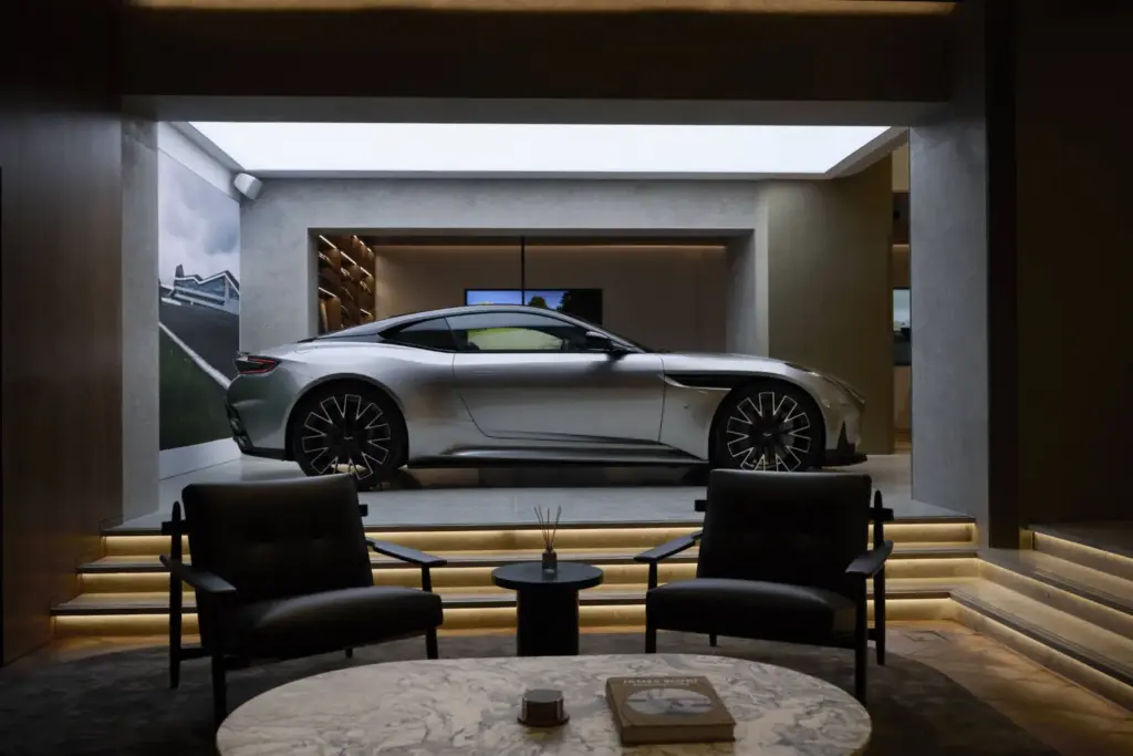 Aston Martin Q: El concesionario ha muerto. Bienvenidos al club privado 1 Motor16 Aston Martin Q: El concesionario ha muerto. Bienvenidos al club privado