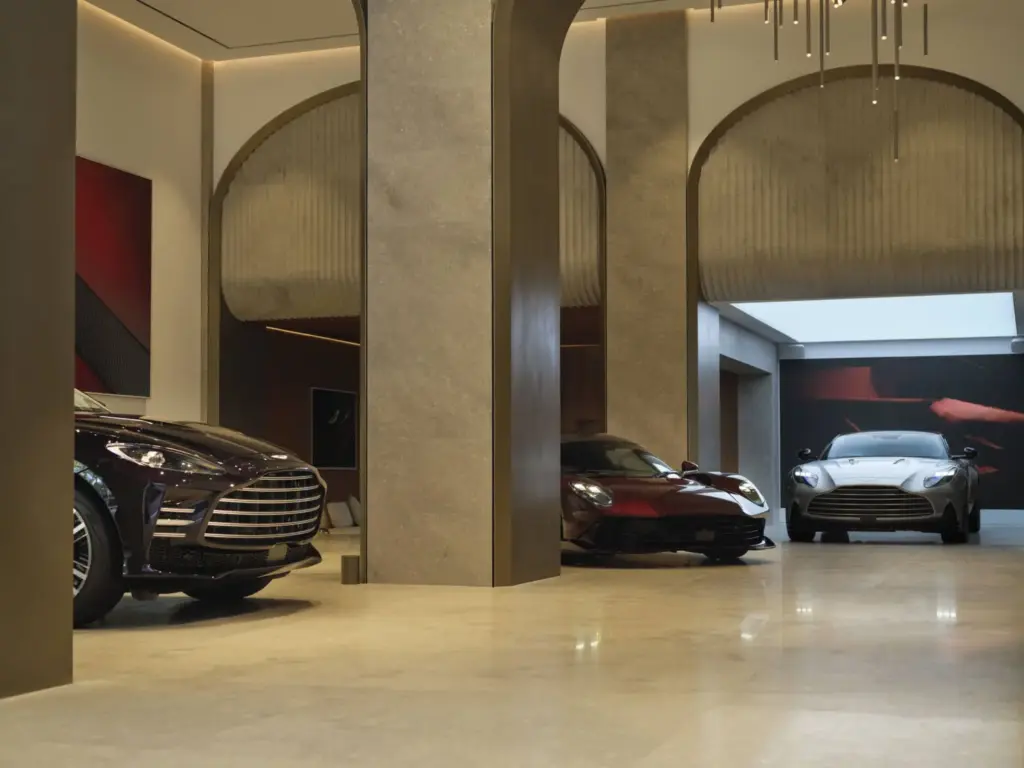Aston Martin Q: El concesionario ha muerto. Bienvenidos al club privado 5 Motor16 Aston Martin Q: El concesionario ha muerto. Bienvenidos al club privado
