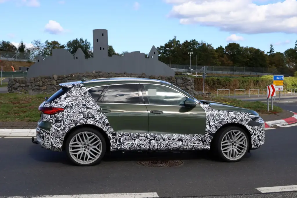 Los Audi RS Q5 y RS Q5 Sportback ya ruedan en Nürburgring 1 Motor16 Audi RS Q5 8