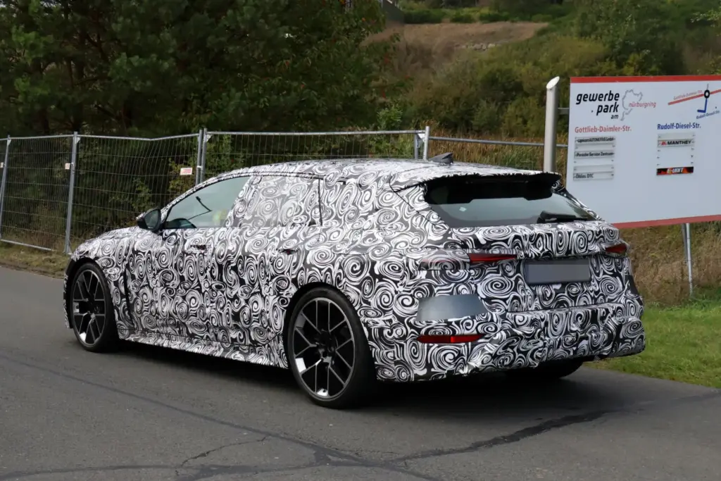 Fotos espía del Audi S6 e-tron Performance: ¿adiós al RS 6 eléctrico? 12 Motor16 Audi S6 Avant E Tron Performance 2028 espia 10 Motor16