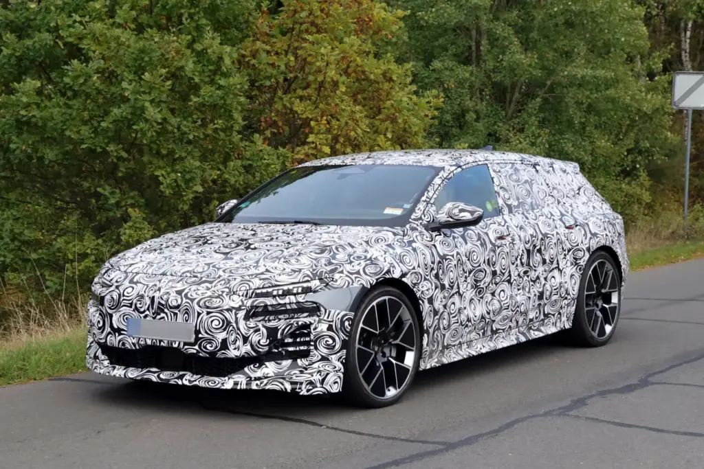 Fotos espía del Audi S6 e-tron Performance: ¿adiós al RS 6 eléctrico? 6 Motor16 Audi S6 Avant E Tron Performance 2028 espia 4 Motor16