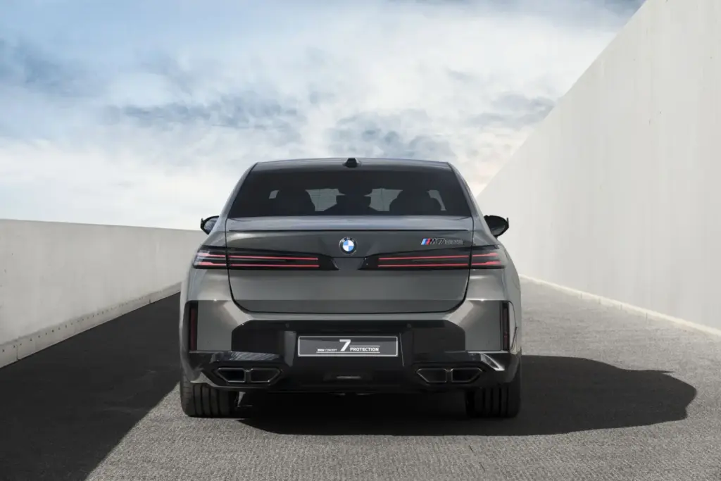 BMW Concept 7 Protection: lujo y protección balística en una nueva berlina blindada 8 Motor16 BMW Concept 7 Protection 2027 4 Motor16