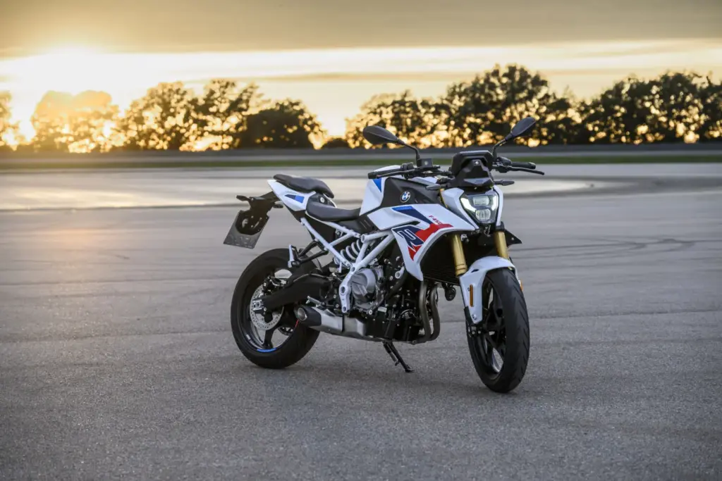 BMW F 450 R 2027 naked 14 Motor16