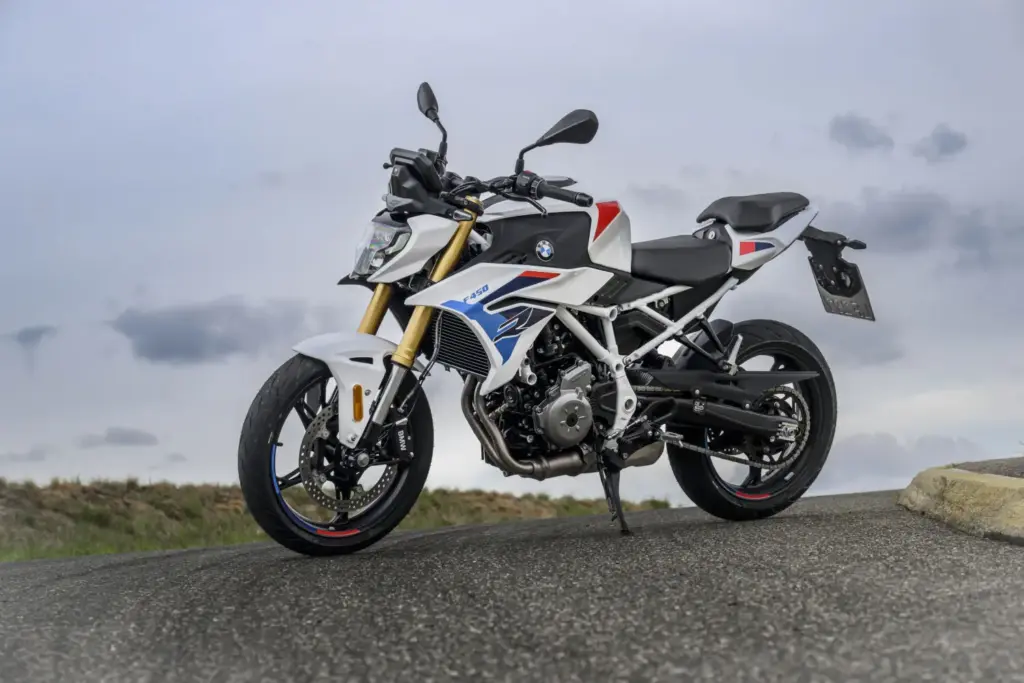BMW F 450 R 2027 naked 18 Motor16