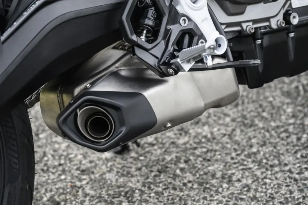 BMW F 450 R 2027 naked 32 Motor16