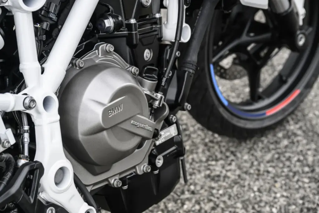 BMW F 450 R 2027 naked 34 Motor16