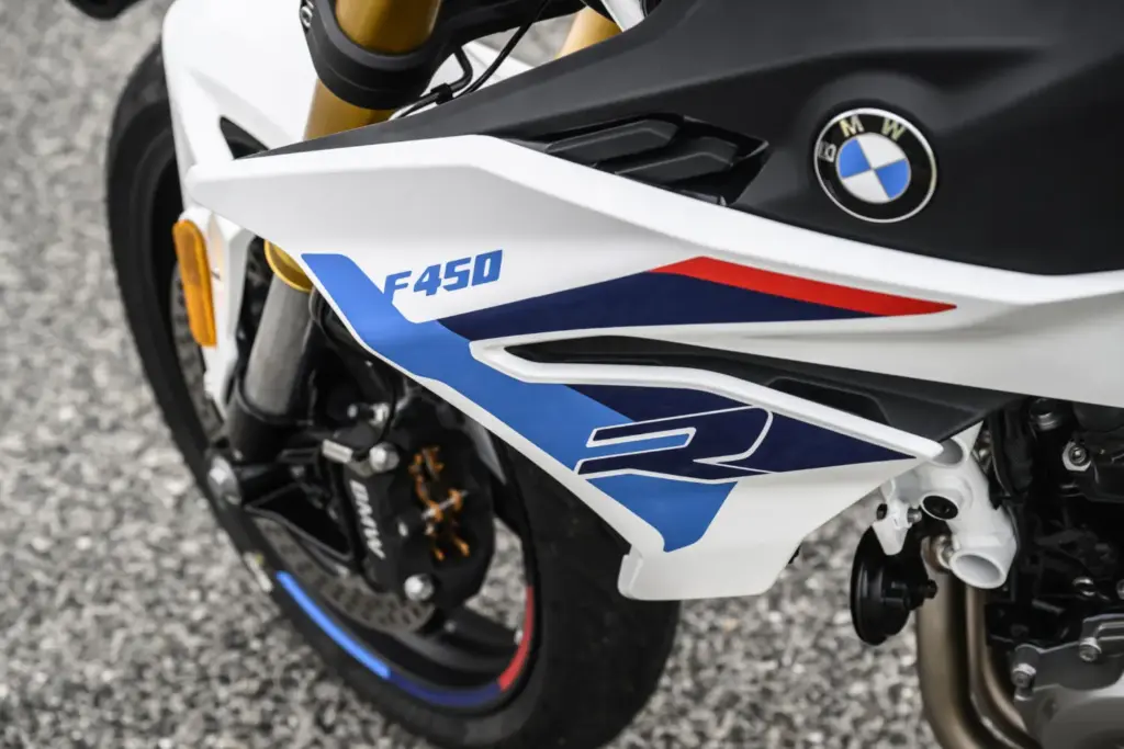 BMW F 450 R 2027 naked 36 Motor16