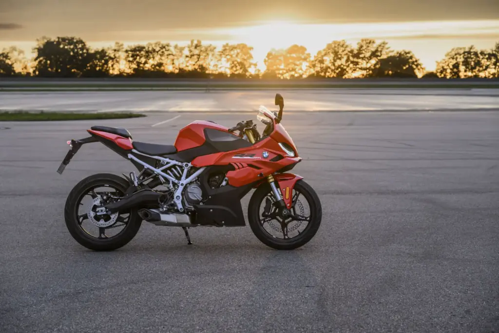 BMW F 450 RR 2027 sport 62 Motor16