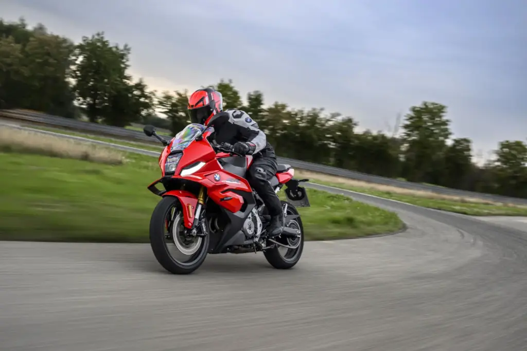 BMW F 450 RR 2027 sport 66 Motor16