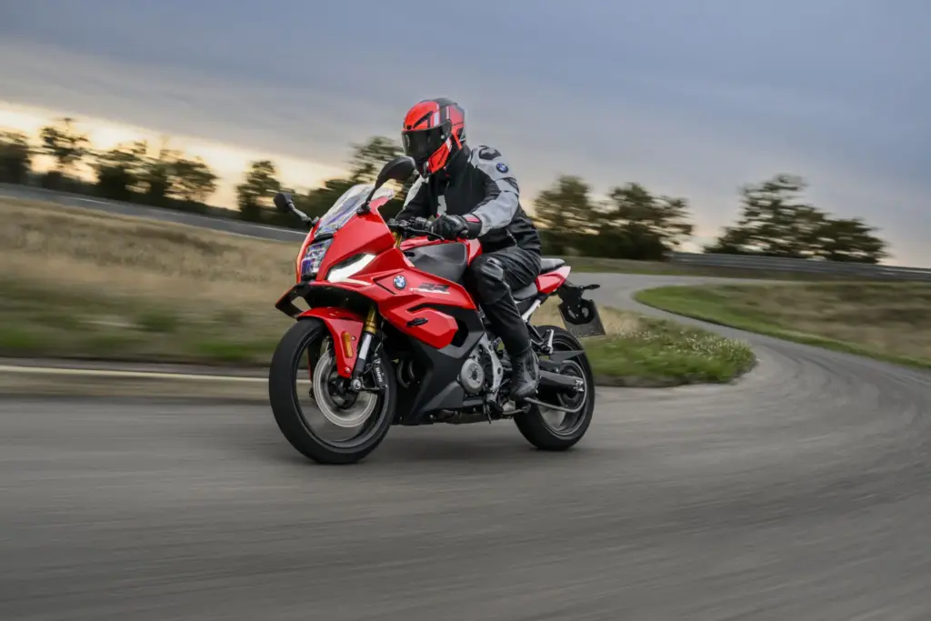 BMW F 450 RR 2027 sport 74 Motor16