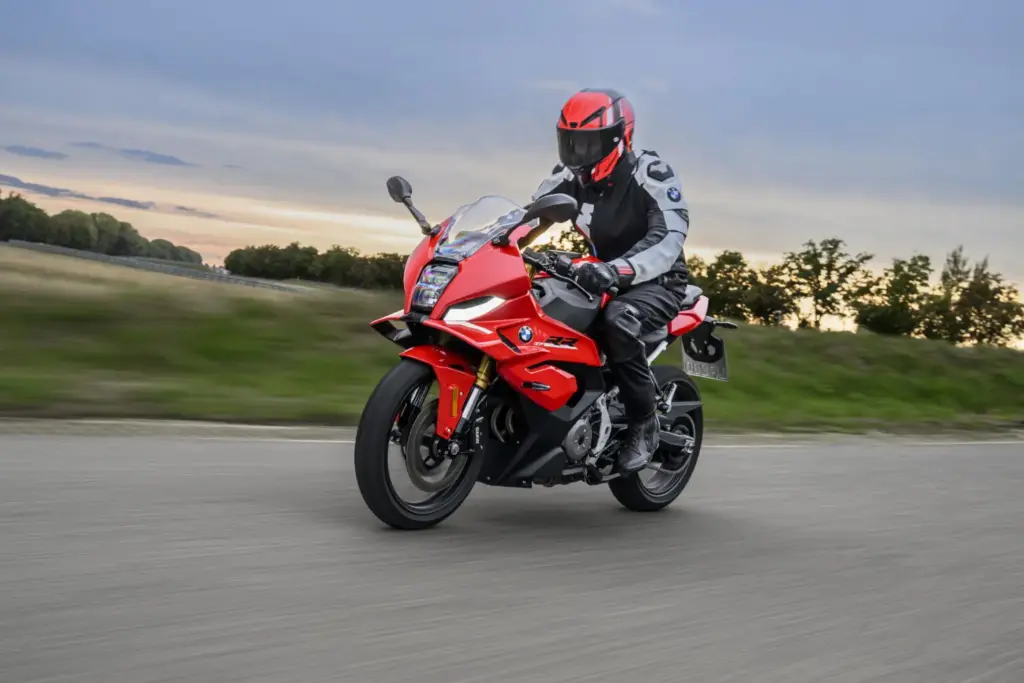 BMW F 450 RR 2027 sport 76 Motor16
