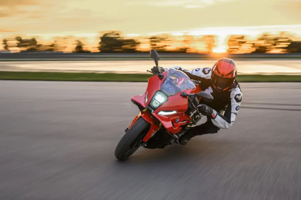 BMW F 450 RR 2027 sport 79 Motor16