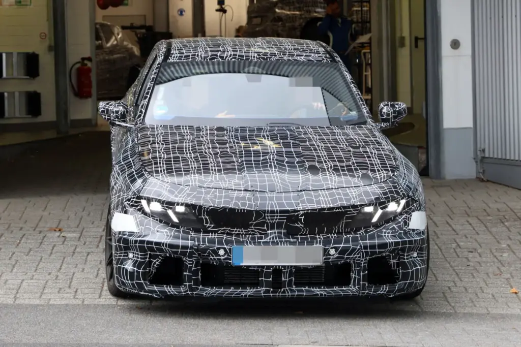Fotos espía del BMW M3 de gasolina: Listo para 2028 5 Motor16 BMW M3 gasolina 2028 espia 3 Motor16