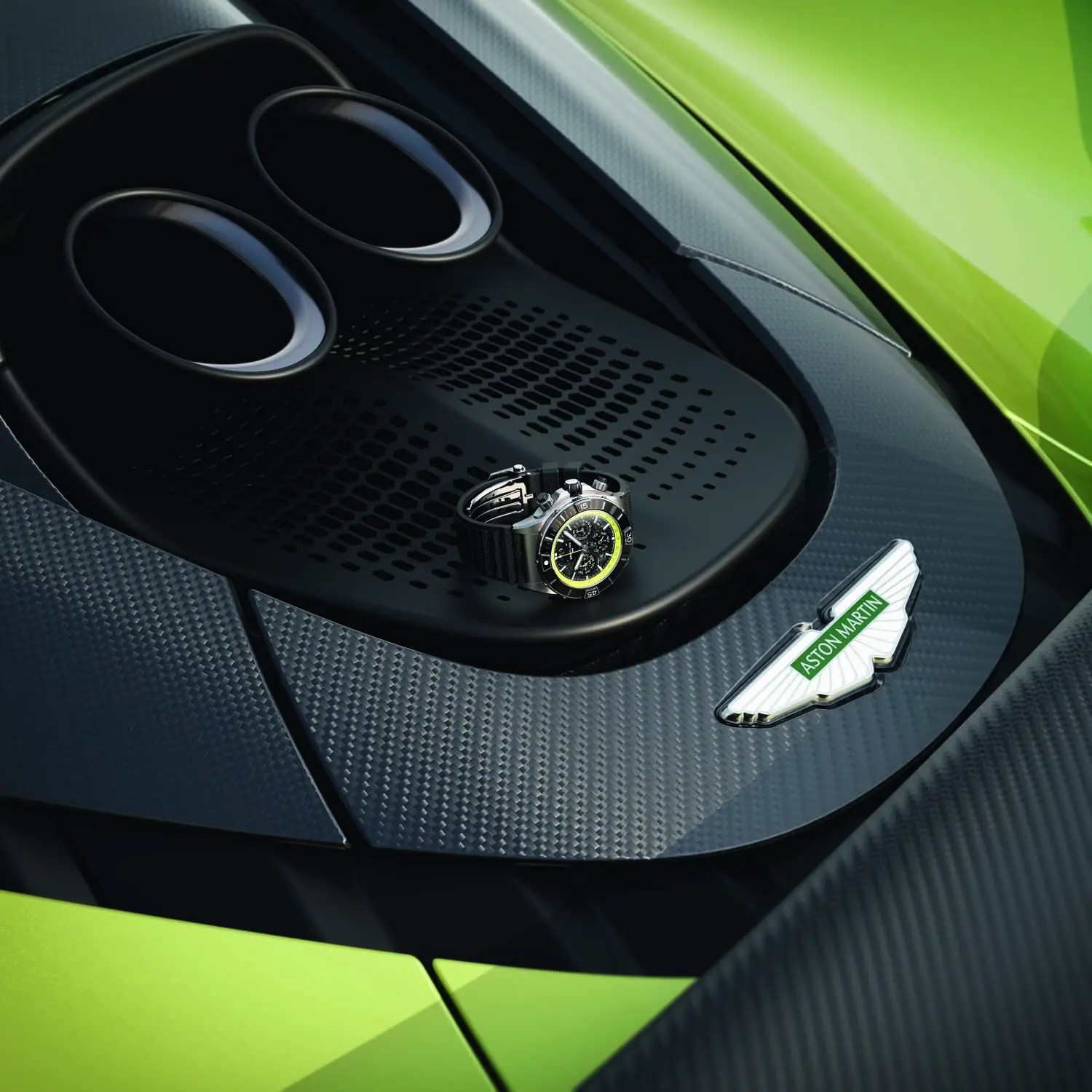 Breitling, Aston Martin Valhalla