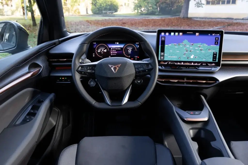 Primera prueba con el CUPRA Raval Endurance. El equilibrio como virtud 14 Motor16 Cupra Raval Endurance 10 Motor16