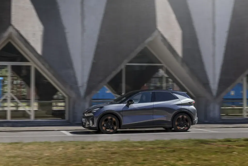 Primera prueba con el CUPRA Raval Endurance. El equilibrio como virtud 24 Motor16 Cupra Raval Endurance 20 Motor16