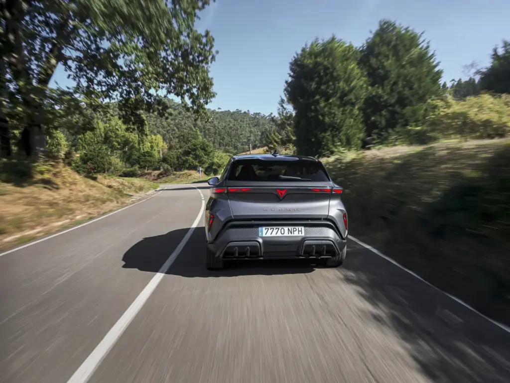 Primera prueba con el CUPRA Raval Endurance. El equilibrio como virtud 38 Motor16 Cupra Raval Endurance 34 Motor16