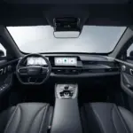 El EBRO s700 PHEV estrena cabina renovada: más ergonomía y tecnología de serie en 2027